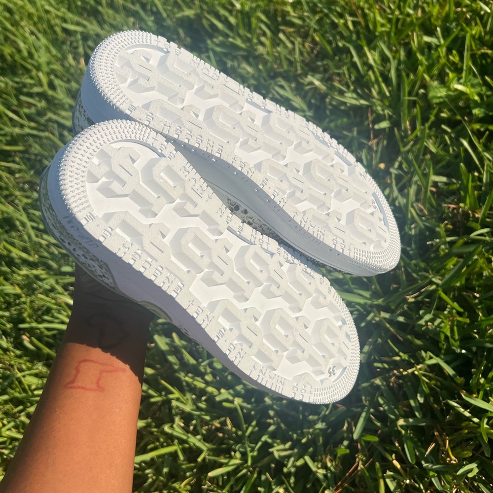 John Geiger Two-Tone Natural Python GF-01s - Picture 6 of 6